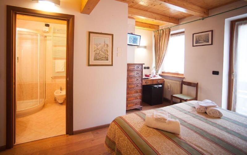 Hotel Stella Alpina Falcade Bagian luar foto