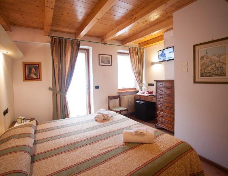 Hotel Stella Alpina Falcade Bagian luar foto