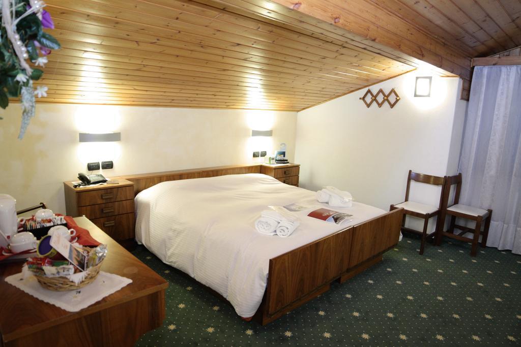 Hotel Stella Alpina Falcade Bagian luar foto