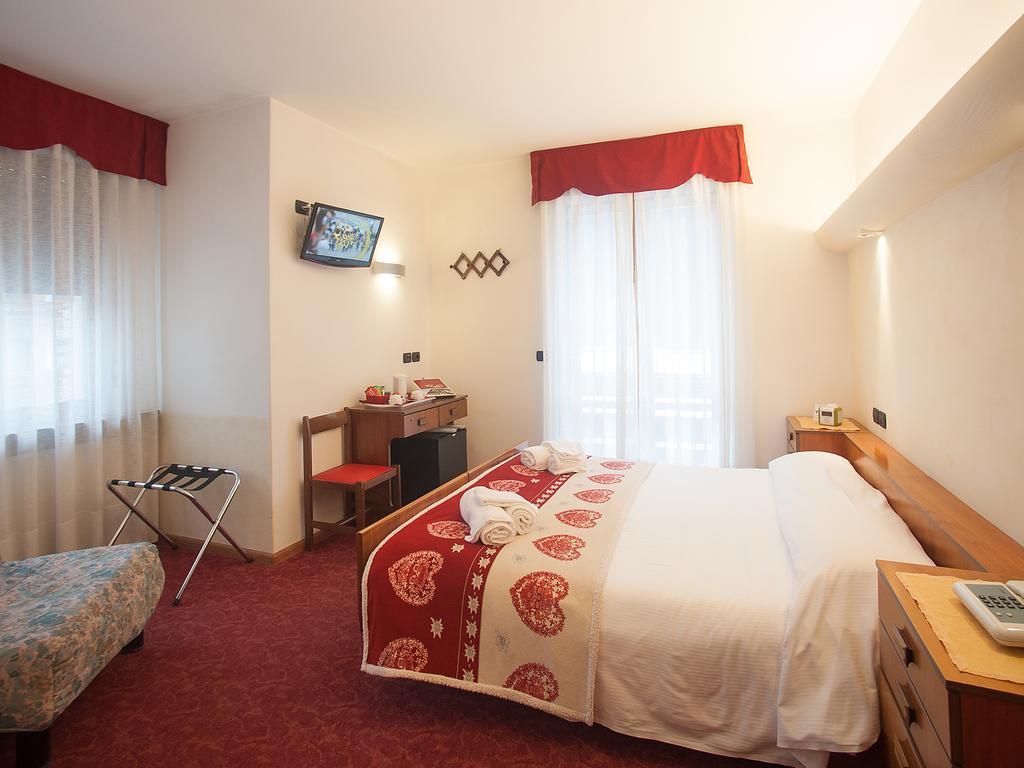 Hotel Stella Alpina Falcade Bagian luar foto