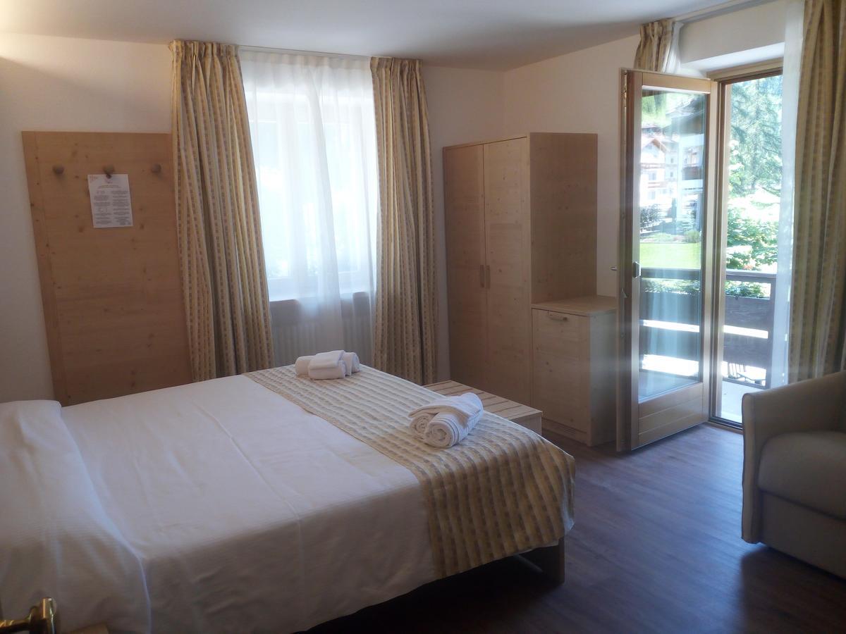 Hotel Stella Alpina Falcade Bagian luar foto